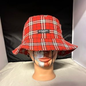 Vintage Burberry London bucket hat